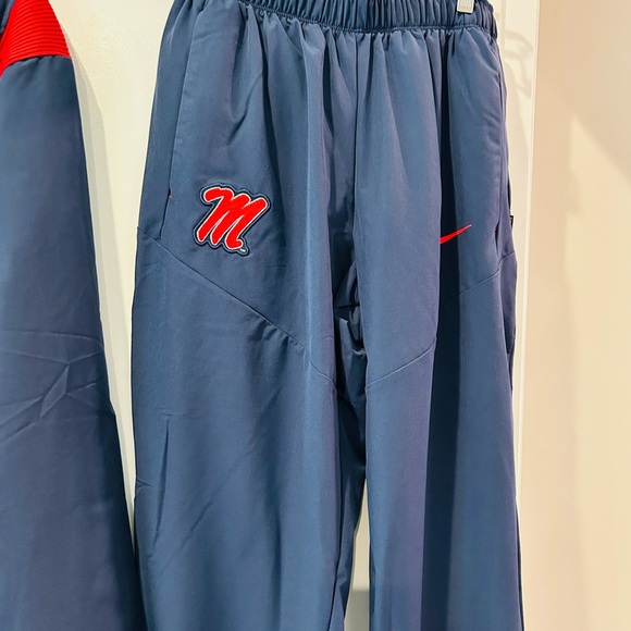 Nike Ole Miss Men's Navy Warmup Suit - Picture 9 of 14